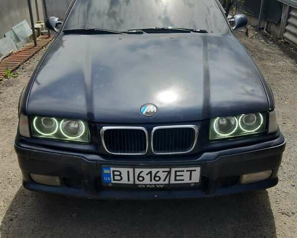 Синій БМВ 3 Серія, об'ємом двигуна 1.8 л та пробігом 357 тис. км за 3300 $, фото 1 на Automoto.ua