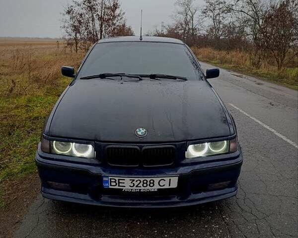 Синій БМВ 3 Серія, об'ємом двигуна 1.8 л та пробігом 410 тис. км за 3150 $, фото 1 на Automoto.ua