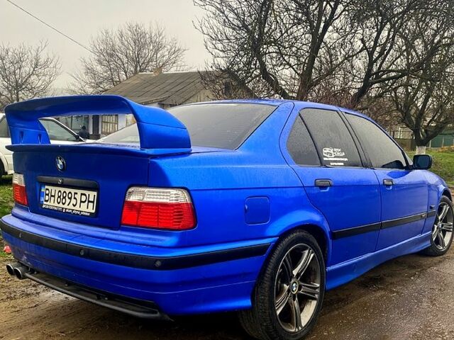 Синий БМВ 3 Серия, объемом двигателя 2.5 л и пробегом 0 тыс. км за 2600 $, фото 1 на Automoto.ua