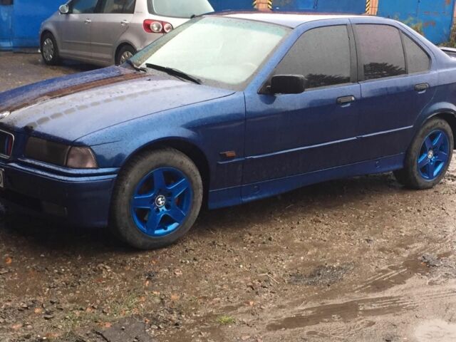 Синий БМВ 3 Серия, объемом двигателя 0 л и пробегом 250 тыс. км за 2700 $, фото 1 на Automoto.ua