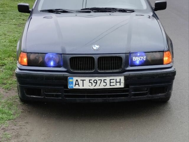 Синій БМВ 3 Серія, об'ємом двигуна 1.8 л та пробігом 280 тис. км за 2000 $, фото 1 на Automoto.ua