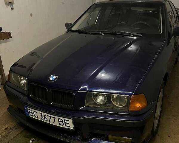 Синий БМВ 3 Серия, объемом двигателя 1.8 л и пробегом 361 тыс. км за 2999 $, фото 1 на Automoto.ua