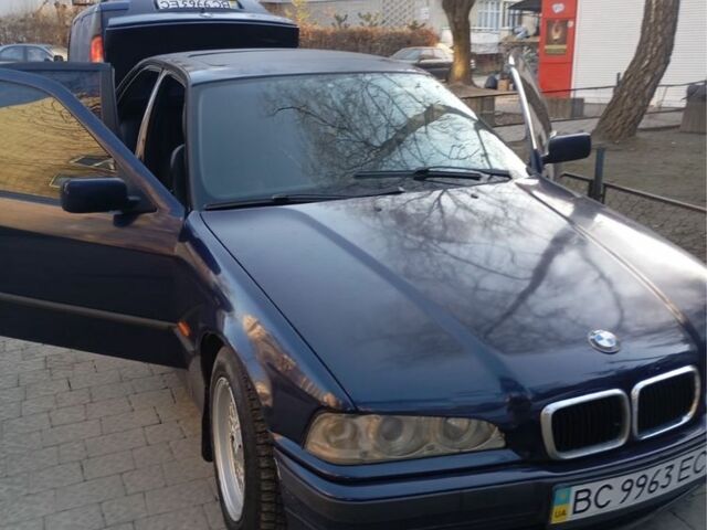 Синий БМВ 3 Серия, объемом двигателя 1.7 л и пробегом 330 тыс. км за 2200 $, фото 1 на Automoto.ua