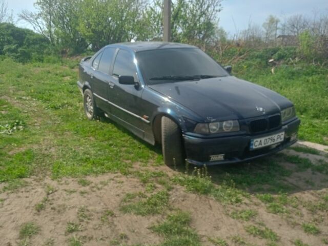 Синий БМВ 3 Серия, объемом двигателя 0 л и пробегом 1 тыс. км за 1004 $, фото 1 на Automoto.ua