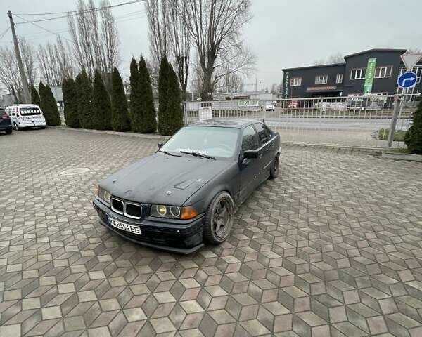 Синий БМВ 3 Серия, объемом двигателя 2.5 л и пробегом 250 тыс. км за 3200 $, фото 1 на Automoto.ua