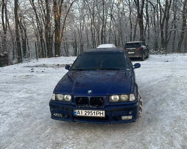 Синій БМВ 3 Серія, об'ємом двигуна 2.5 л та пробігом 333 тис. км за 2900 $, фото 1 на Automoto.ua