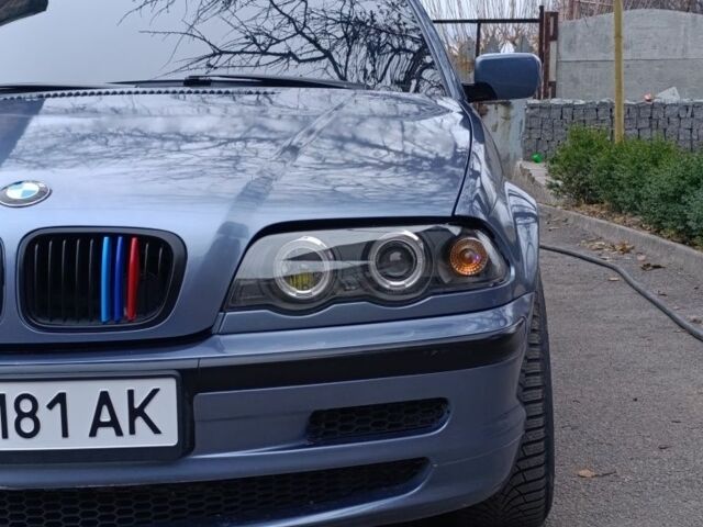 Синий БМВ 3 Серия, объемом двигателя 1.9 л и пробегом 310 тыс. км за 2199 $, фото 1 на Automoto.ua