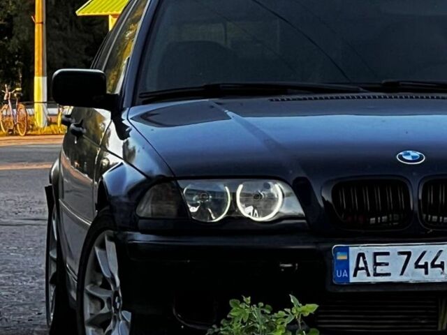 Синий БМВ 3 Серия, объемом двигателя 2 л и пробегом 350 тыс. км за 3500 $, фото 1 на Automoto.ua