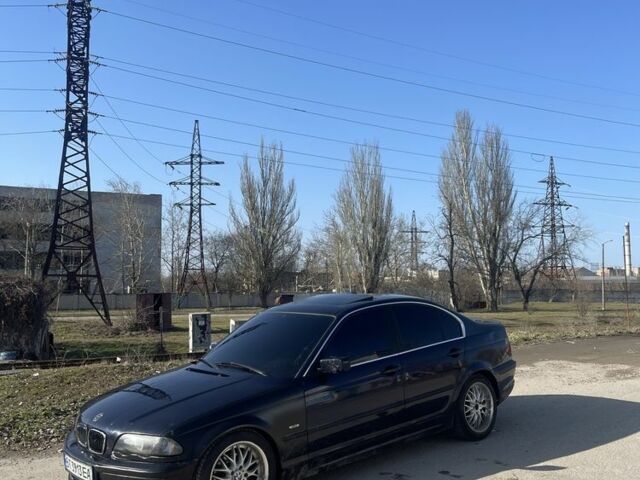 Синий БМВ 3 Серия, объемом двигателя 2 л и пробегом 250 тыс. км за 4550 $, фото 1 на Automoto.ua