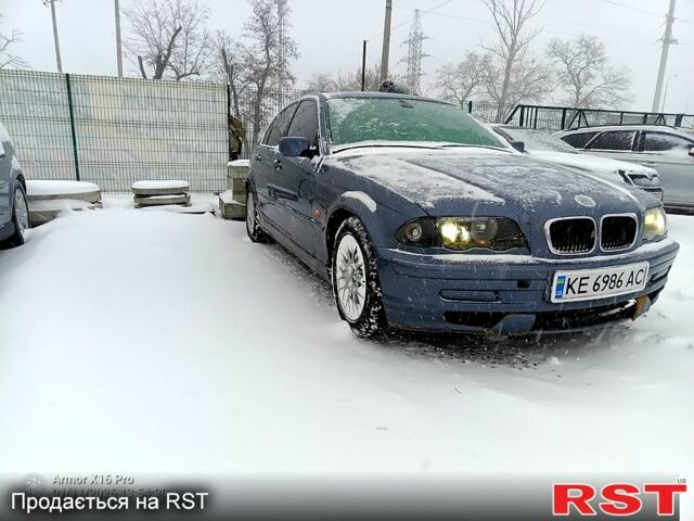 Синий БМВ 3 Серия, объемом двигателя 2 л и пробегом 400 тыс. км за 3750 $, фото 1 на Automoto.ua