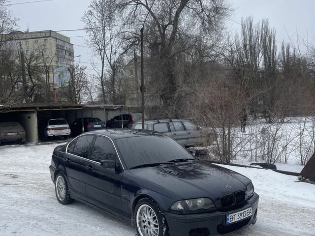 Синій БМВ 3 Серія, об'ємом двигуна 2 л та пробігом 250 тис. км за 4500 $, фото 1 на Automoto.ua