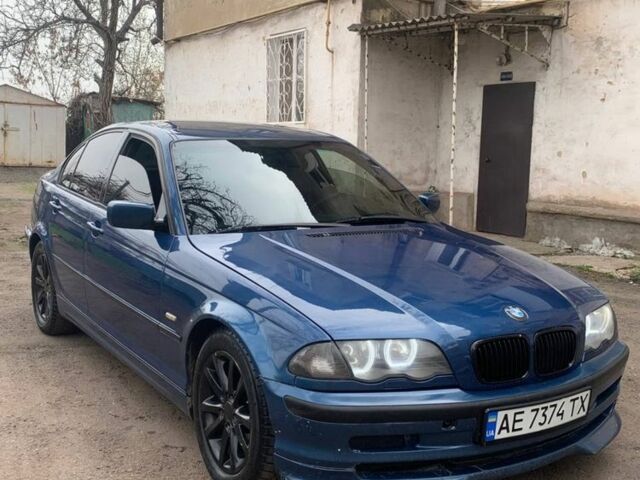 Синій БМВ 3 Серія, об'ємом двигуна 2.2 л та пробігом 480 тис. км за 2250 $, фото 1 на Automoto.ua