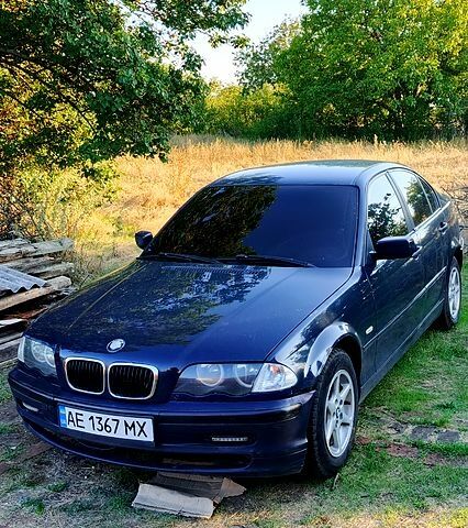 Синий БМВ 3 Серия, объемом двигателя 1.9 л и пробегом 340 тыс. км за 3000 $, фото 1 на Automoto.ua