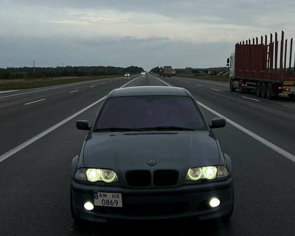 Синий БМВ 3 Серия, объемом двигателя 2.93 л и пробегом 470 тыс. км за 6300 $, фото 1 на Automoto.ua