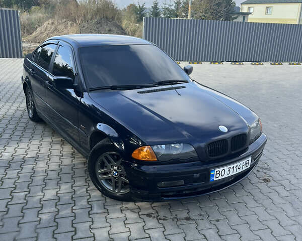 Синий БМВ 3 Серия, объемом двигателя 1.9 л и пробегом 314 тыс. км за 3750 $, фото 1 на Automoto.ua