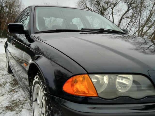 Синій БМВ 3 Серія, об'ємом двигуна 1.9 л та пробігом 250 тис. км за 4300 $, фото 1 на Automoto.ua