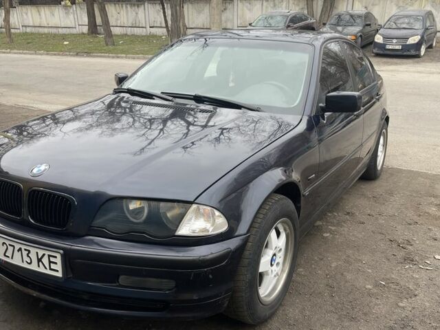 Синий БМВ 3 Серия, объемом двигателя 2 л и пробегом 464 тыс. км за 5000 $, фото 1 на Automoto.ua