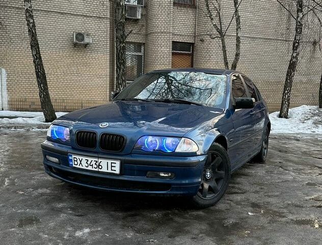 Синий БМВ 3 Серия, объемом двигателя 1.9 л и пробегом 365 тыс. км за 3500 $, фото 1 на Automoto.ua