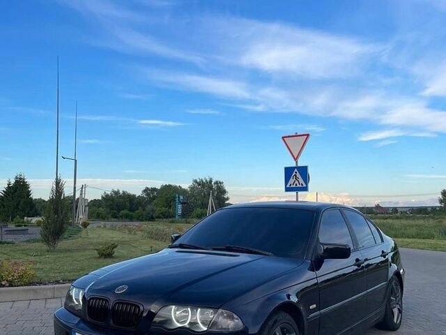 Синий БМВ 3 Серия, объемом двигателя 2 л и пробегом 388 тыс. км за 3500 $, фото 1 на Automoto.ua