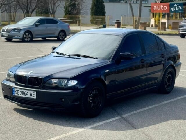 Синий БМВ 3 Серия, объемом двигателя 1.8 л и пробегом 250 тыс. км за 3400 $, фото 1 на Automoto.ua
