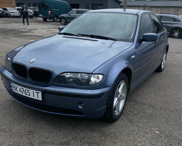 Синий БМВ 3 Серия, объемом двигателя 2 л и пробегом 215 тыс. км за 4900 $, фото 1 на Automoto.ua