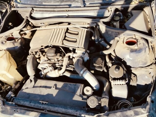 Синий БМВ 3 Серия, объемом двигателя 2 л и пробегом 111 тыс. км за 480 $, фото 1 на Automoto.ua