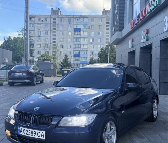 Синий БМВ 3 Серия, объемом двигателя 3 л и пробегом 300 тыс. км за 7200 $, фото 1 на Automoto.ua