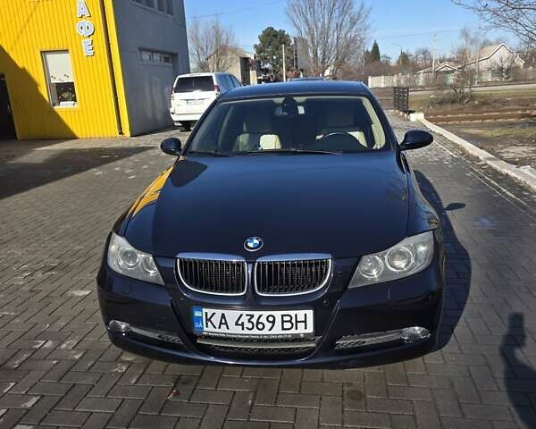 Синий БМВ 3 Серия, объемом двигателя 2 л и пробегом 170 тыс. км за 10000 $, фото 1 на Automoto.ua