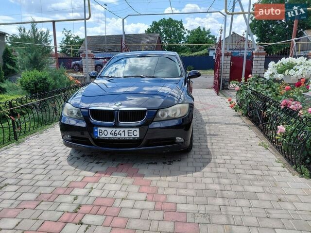 Синий БМВ 3 Серия, объемом двигателя 2 л и пробегом 390 тыс. км за 5850 $, фото 1 на Automoto.ua