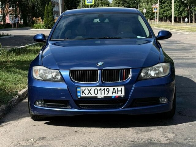 Синий БМВ 3 Серия, объемом двигателя 2 л и пробегом 252 тыс. км за 6500 $, фото 1 на Automoto.ua