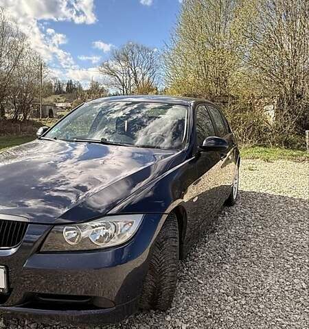 Синий БМВ 3 Серия, объемом двигателя 2 л и пробегом 303 тыс. км за 8000 $, фото 1 на Automoto.ua