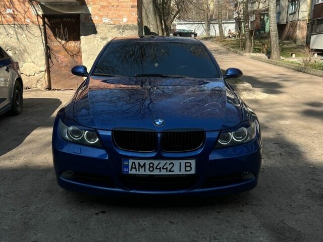 Синий БМВ 3 Серия, объемом двигателя 2 л и пробегом 201 тыс. км за 7000 $, фото 1 на Automoto.ua