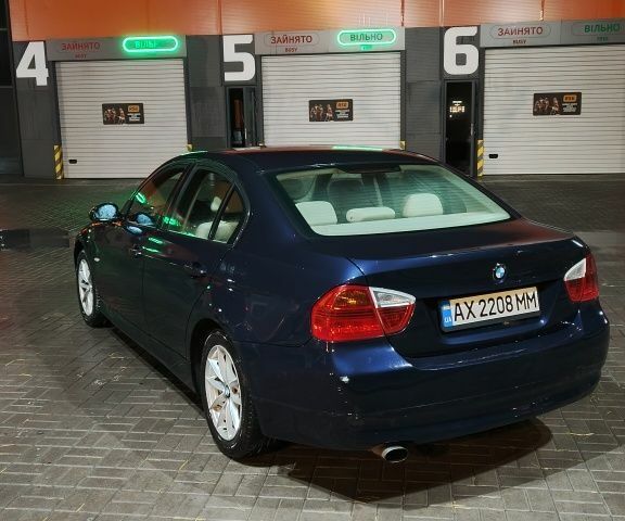 Синий БМВ 3 Серия, объемом двигателя 2 л и пробегом 147 тыс. км за 6900 $, фото 1 на Automoto.ua