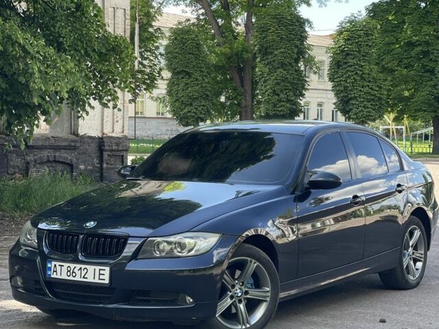 Синий БМВ 3 Серия, объемом двигателя 2 л и пробегом 290 тыс. км за 8000 $, фото 1 на Automoto.ua