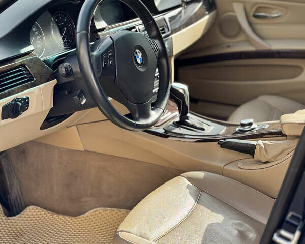 Синий БМВ 3 Серия, объемом двигателя 2.99 л и пробегом 239 тыс. км за 8000 $, фото 1 на Automoto.ua