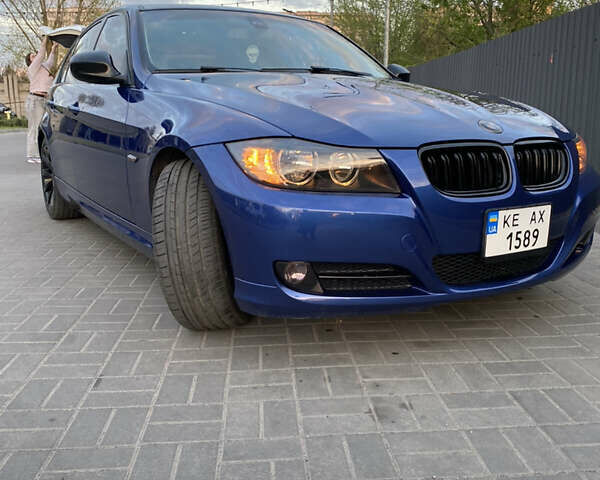 Синий БМВ 3 Серия, объемом двигателя 3 л и пробегом 161 тыс. км за 10800 $, фото 1 на Automoto.ua