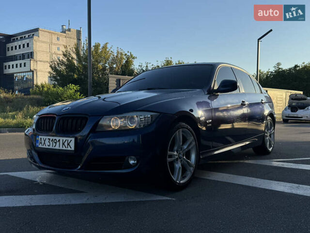 Синий БМВ 3 Серия, объемом двигателя 3 л и пробегом 220 тыс. км за 9999 $, фото 1 на Automoto.ua