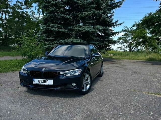 Синий БМВ 3 Серия, объемом двигателя 2 л и пробегом 225 тыс. км за 12300 $, фото 1 на Automoto.ua