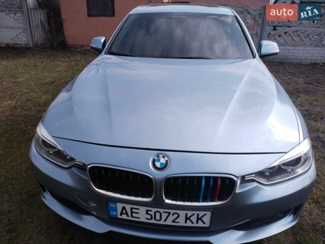 Синій БМВ 3 Серія, об'ємом двигуна 2 л та пробігом 122 тис. км за 13700 $, фото 1 на Automoto.ua
