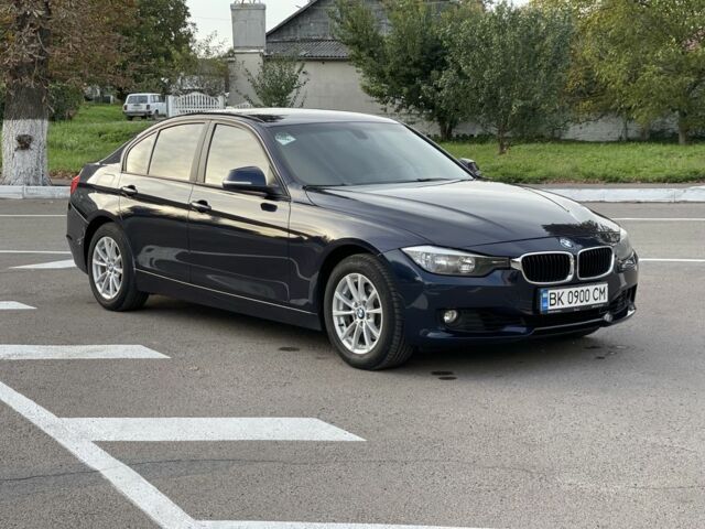 Синий БМВ 3 Серия, объемом двигателя 2 л и пробегом 230 тыс. км за 12500 $, фото 1 на Automoto.ua