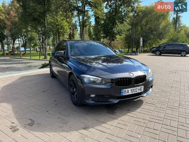 Синий БМВ 3 Серия, объемом двигателя 2 л и пробегом 249 тыс. км за 10200 $, фото 1 на Automoto.ua