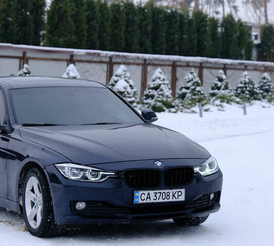 Синий БМВ 3 Серия, объемом двигателя 2 л и пробегом 320 тыс. км за 14000 $, фото 1 на Automoto.ua