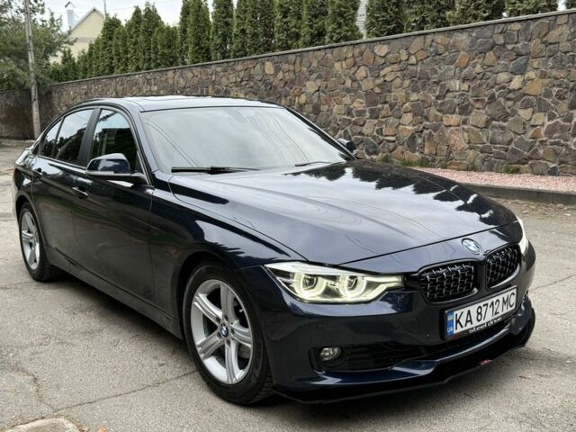 Синій БМВ 3 Серія, об'ємом двигуна 2 л та пробігом 200 тис. км за 11700 $, фото 1 на Automoto.ua