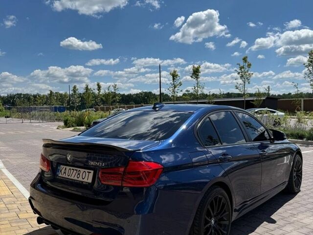 Синій БМВ 3 Серія, об'ємом двигуна 2 л та пробігом 208 тис. км за 13000 $, фото 1 на Automoto.ua