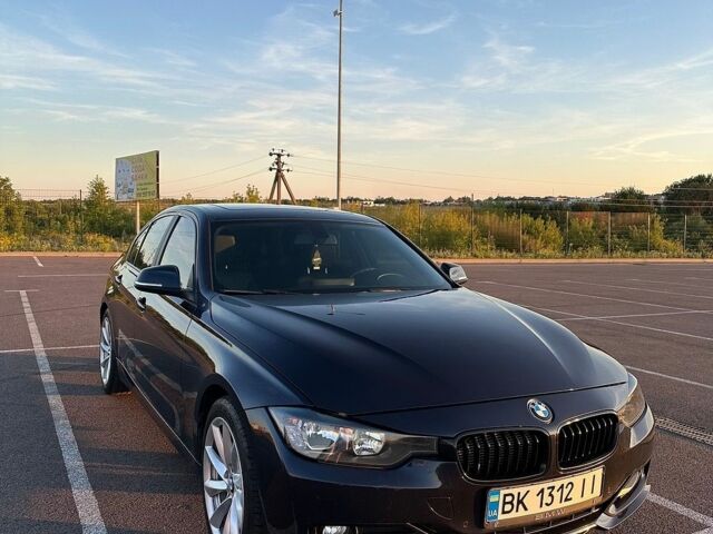 Синий БМВ 3 Серия, объемом двигателя 2 л и пробегом 85 тыс. км за 11500 $, фото 1 на Automoto.ua