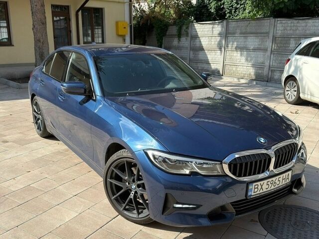 Синий БМВ 3 Серия, объемом двигателя 2 л и пробегом 44 тыс. км за 34400 $, фото 1 на Automoto.ua