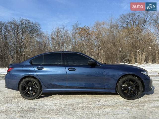 Синий БМВ 3 Серия, объемом двигателя 2 л и пробегом 35 тыс. км за 36900 $, фото 1 на Automoto.ua