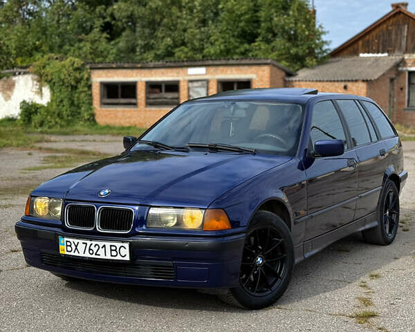 Синий БМВ 3 Серия, объемом двигателя 2 л и пробегом 300 тыс. км за 3350 $, фото 1 на Automoto.ua