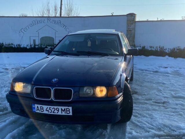 Синий БМВ 3 Серия, объемом двигателя 2 л и пробегом 350 тыс. км за 2900 $, фото 1 на Automoto.ua