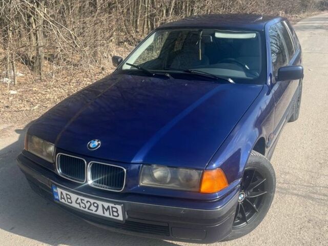 Синий БМВ 3 Серия, объемом двигателя 2 л и пробегом 300 тыс. км за 2650 $, фото 1 на Automoto.ua